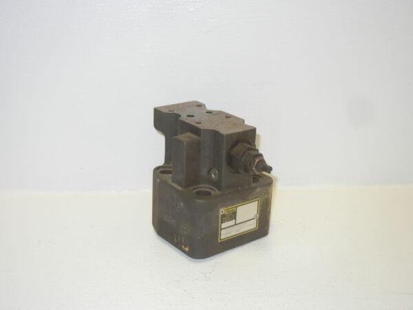 PARKER RS10R17S4SN1YP15 USED HYDRAULIC PRESSURE RELIEF VALVE RS10R17S4SN1YP15